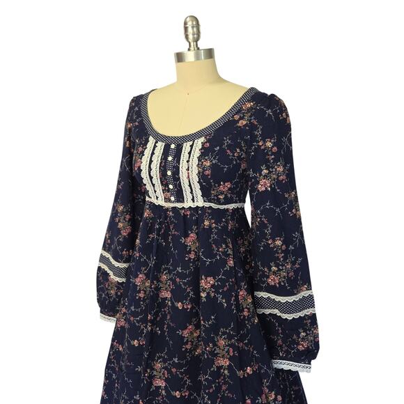 Gunne Sax Navy Blue Floral Midi Dress Size 9 S Prairie Calico Lace Polka Dot - Picture 6 of 9